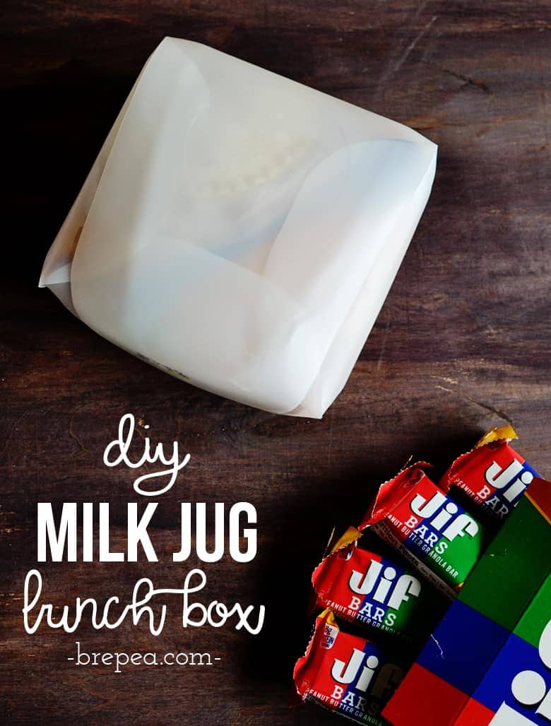 https://www.brepea.com/wp-content/uploads/2015/09/7f7a8-diy-milk-jug-lunch-box-tutorial-jif-bars-1.jpg